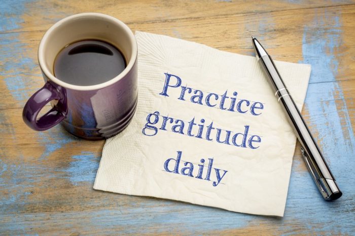 Benefits of practicing gratitude for healthy habits